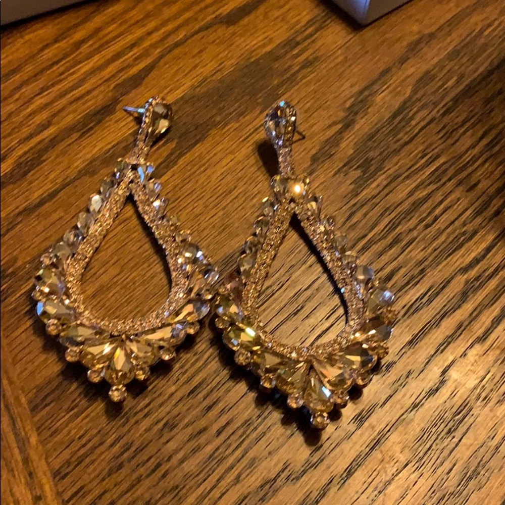 Rose Gold Ear Rings. NEW! - Picture 2 of 2